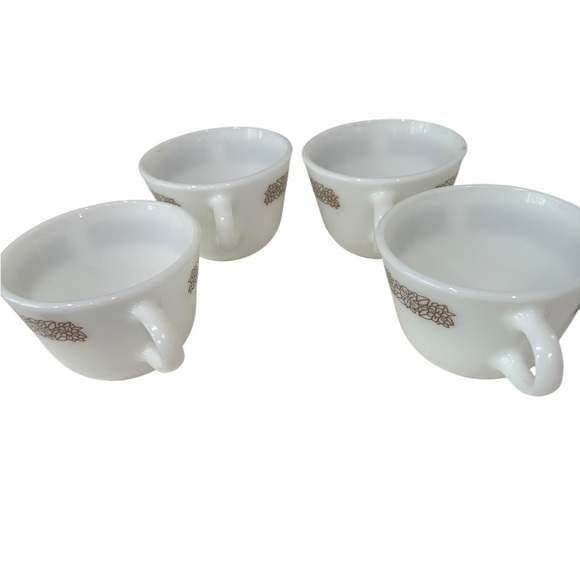 Pyrex Woodland Brown 4 Milk Glass Coffee Mugs 1978- 1983 Vintage Kitschy Collect - Picture 2 of 9